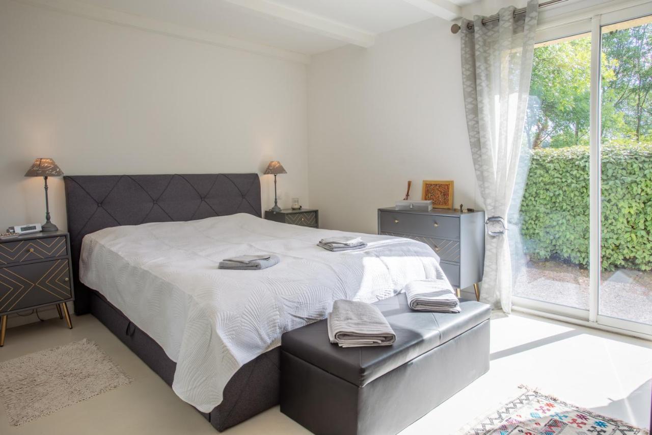 Villa Catalpa Avec Piscine Le Muy Kültér fotó